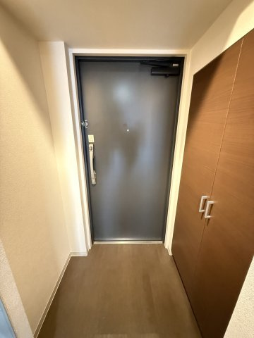 セイル淀屋橋の玄関