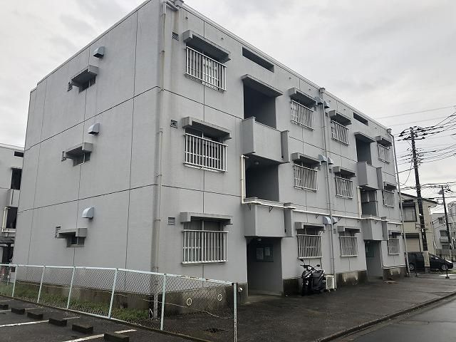 ヤマサイコーポ3号棟