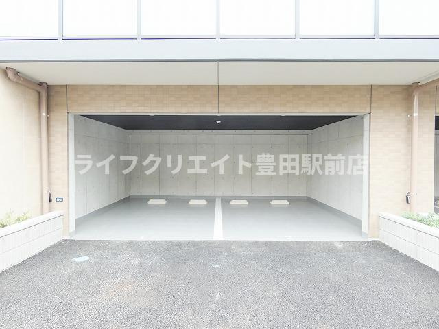 LIV CITY八王子の駐車場