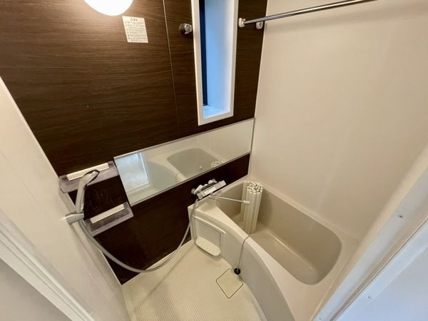 ルストーレ白岡の浴室