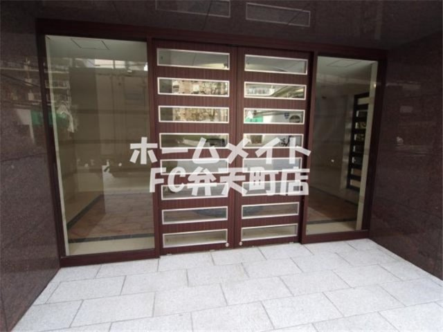 【エントランス】 | Luxe大正 | 毎日通るエントランスはこのようになっています