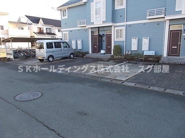 サンセールⅢの駐車場