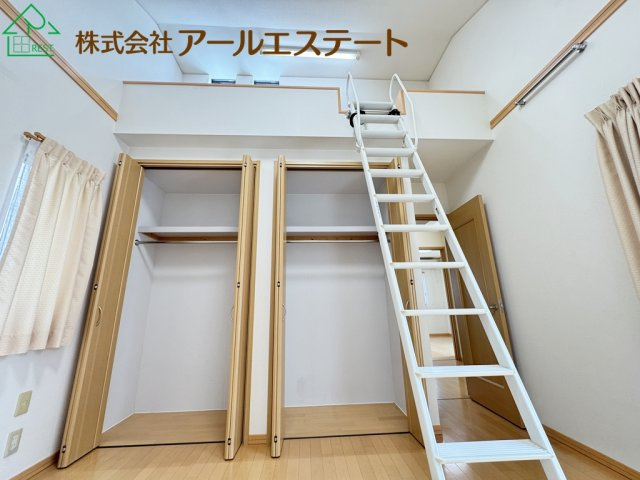 加古川市米田町平津　　　JR「宝殿駅」徒歩3分の収納