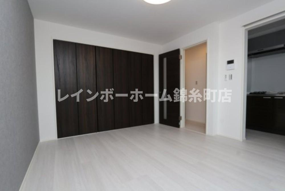 レイエス市川の内装