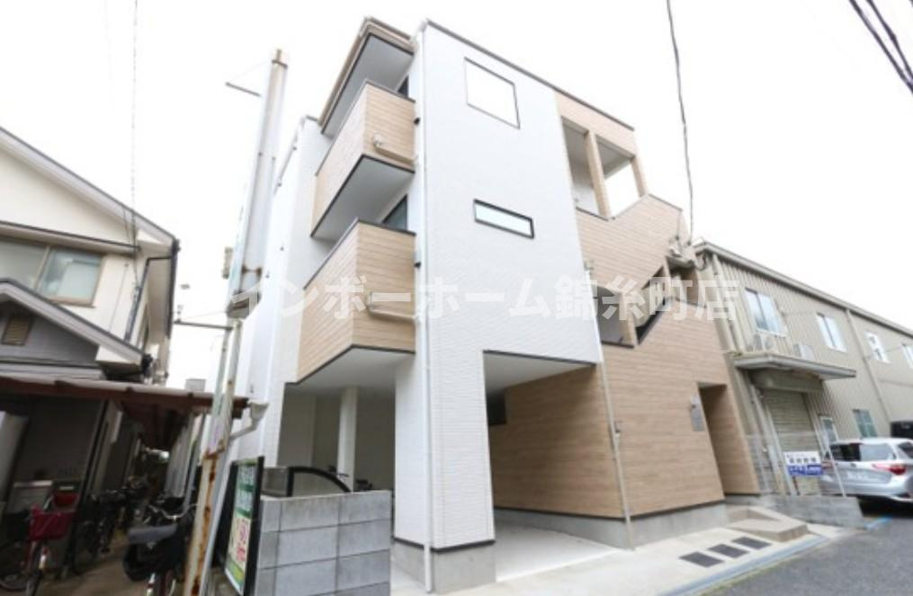 レイエス市川の外観