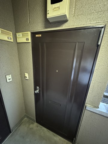 【玄関】