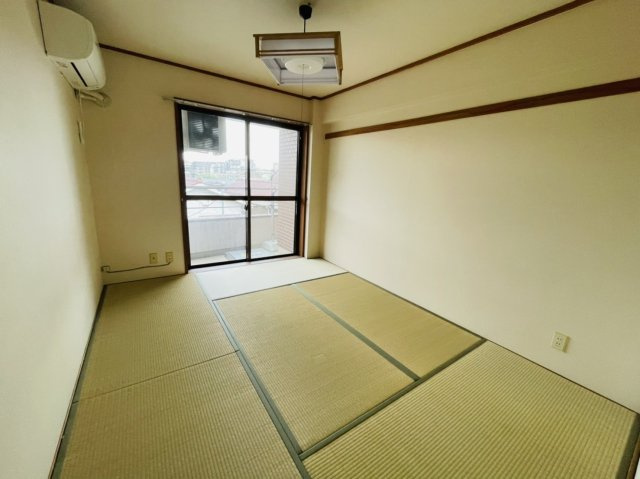 ネオメゾン千歳台の和室