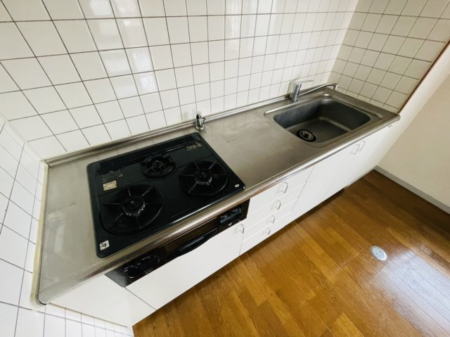 ネオメゾン千歳台のキッチン