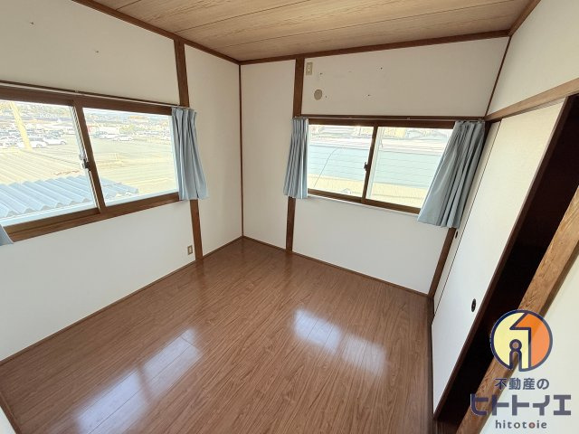 グリーンハウスの洋室|明るい洋室です
