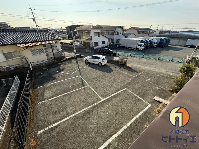 グリーンハウスの駐車場