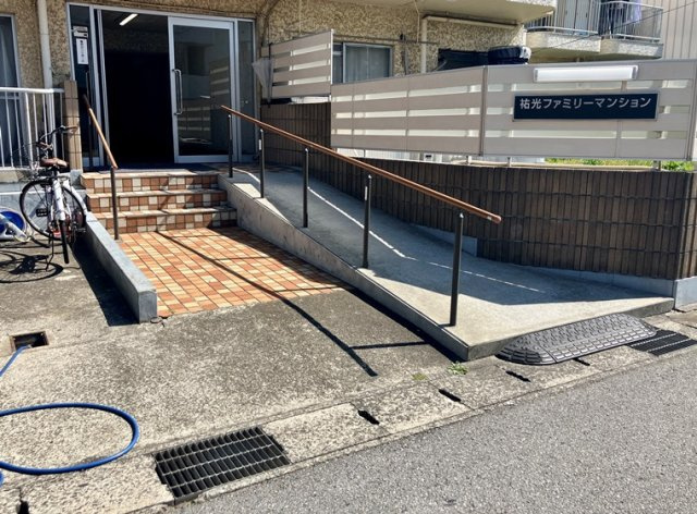 【エントランス】
