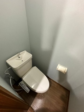 パークハイム成田Bのトイレ