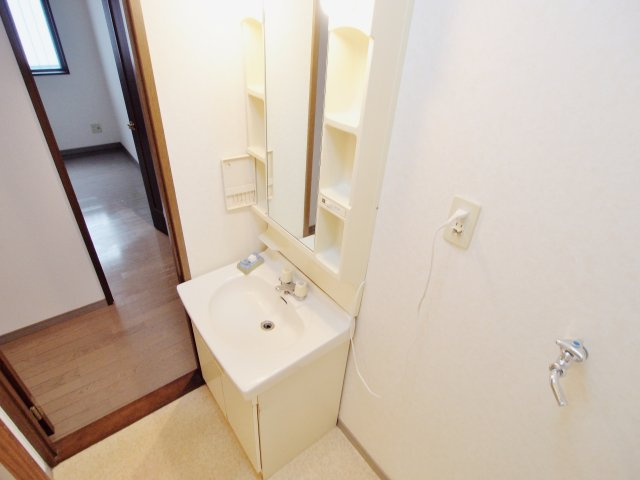 ツインズあまの　A棟の独立洗面台