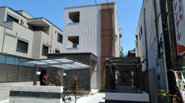 La Maison本町
