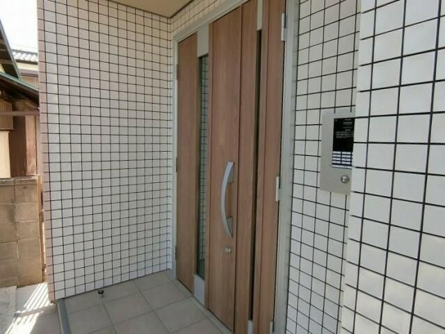 ミキハウス　Ｎｏ．Ⅱのエントランス