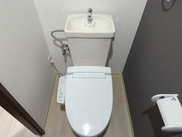 ユニスペースコープイサムのトイレ|ゆったりとした空間のトイレです