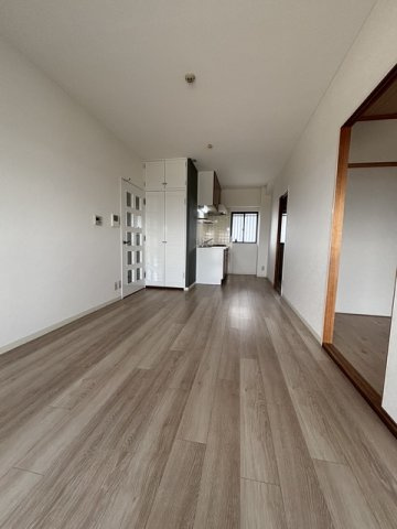 エクセル東加古川弐番館の居間・リビング