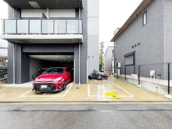 S-RESIDENCE名駅Northの駐車場