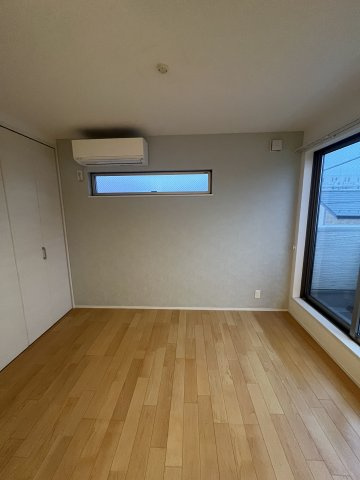 高円寺北一丁目戸建の玄関