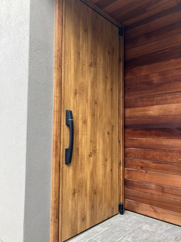 西荻北戸建のエントランス