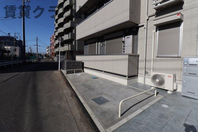 明幸2番館の駐車場