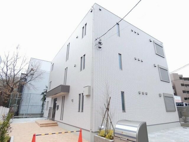 フロール多摩川の外観