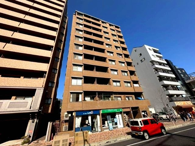 朝日プラザ六甲Ⅱの外観|各方面アクセスがいい住居は日々の生活を助けてくれます