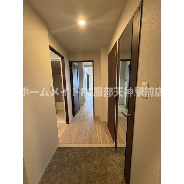 スプランディッド新大阪EASTの玄関