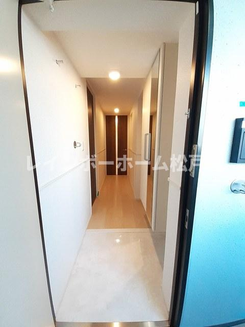 【非対面対応】接客・申込・契約オンライン！LINE×相談可！のロビー|清潔なロビーです