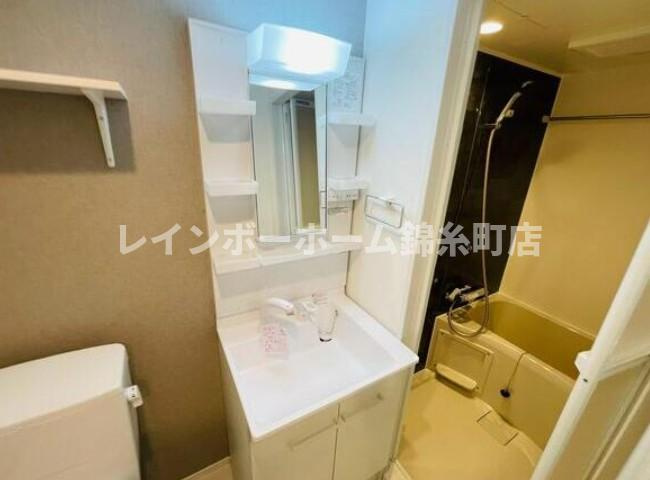ヴランドール葛西の独立洗面台