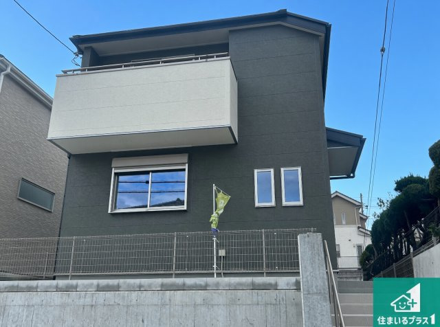 堺市南区赤坂台　第9期　新築一戸建てのトイレ|シンプルなトイレは落ち着く空間！お手入れも簡単です！