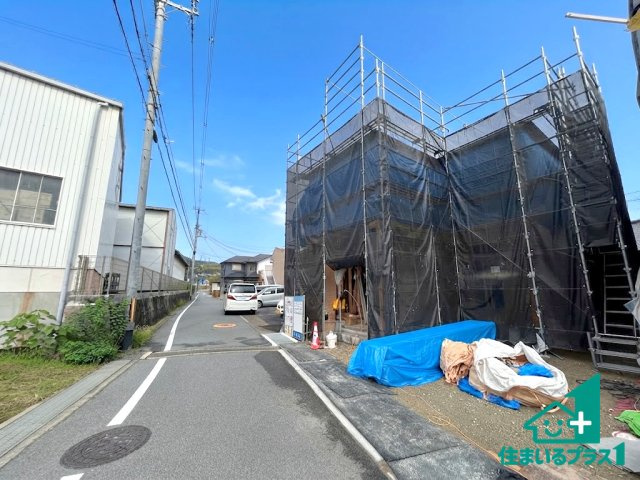 ●17(土)18(日)現地案内可能！　生駒郡斑鳩町龍田西　全2邸の外観|ご案内の際は現地集合はもちろん、ご自宅の送迎や最寄りの駅迄のお迎え等お気軽にご相談ください。