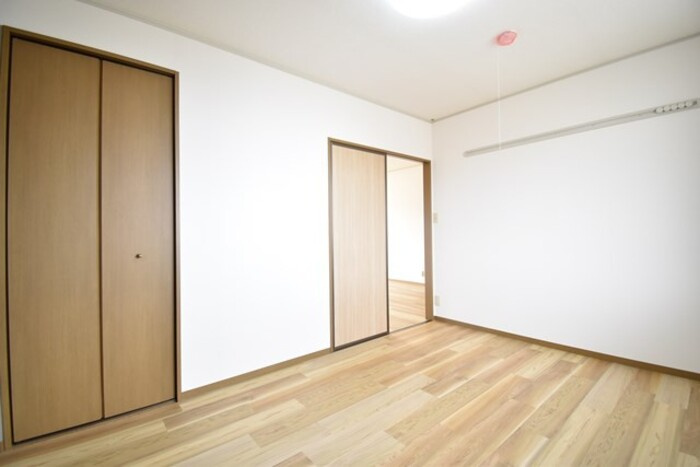 エトワール増田の洋室|洋室６帖