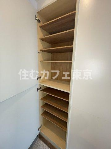 グランデ国立の収納|シューズボックスです