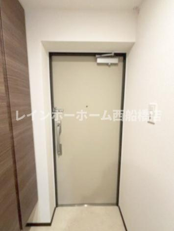 ジェノヴィア妙典の玄関