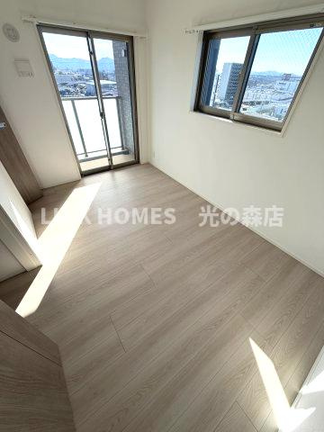 菊池郡菊陽町大字津久礼の賃貸マンションの寝室|６Jの洋室！出窓もあり明るいお部屋です。