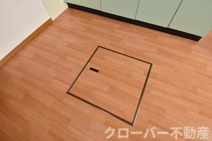 グレースタウン川津 Ａの収納|床下収納