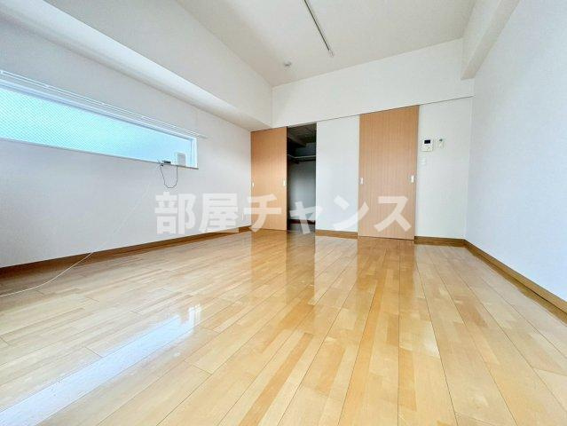 グランデ浅間町の寝室