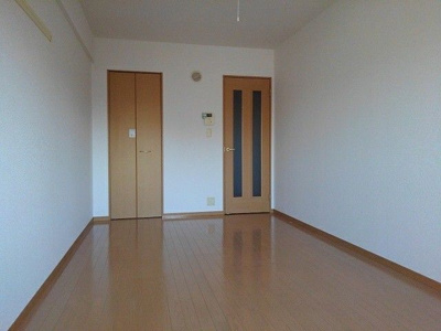 【寝室】 | ラヴィアンローズ