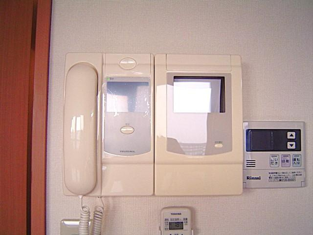 花町コマの内装|カメラ付インターホン