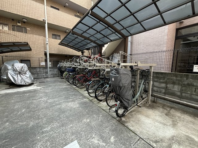 ユニーブル世田谷明大前のその他|駐輪場（有料。要空き確認）