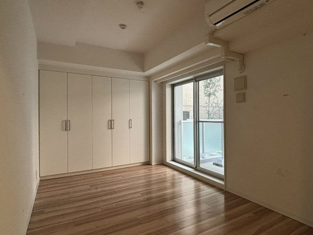 ユニーブル世田谷明大前の居間・リビング|使いやすいリビングです