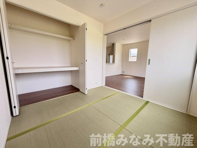 【新築】前橋市樋越町第4　６号棟(全６棟)　リーブルガーデン　新築建売分譲の和室|趣のある和室です