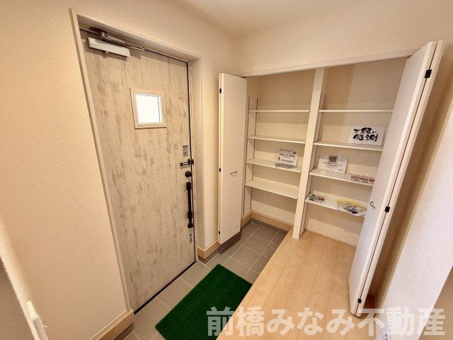 【新築】前橋市樋越町第4　５号棟(全６棟)　リーブルガーデン　新築建売分譲の玄関|シンプルで使いやすい玄関です