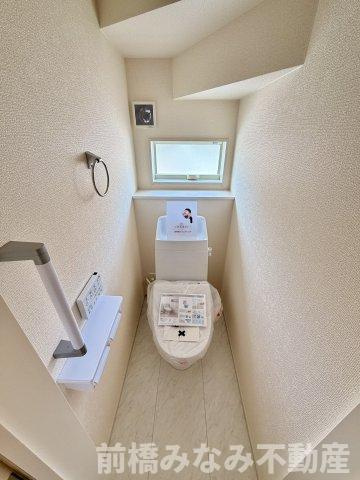 【新築】前橋市樋越町第4　５号棟(全６棟)　リーブルガーデン　新築建売分譲のトイレ|シンプルで使いやすいトイレです