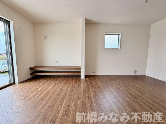 【新築】前橋市富士見町時沢第12　５号棟(全５棟)　リーブルガーデン　新築建売分譲の居間・リビング|ゆったりとしたリビングです