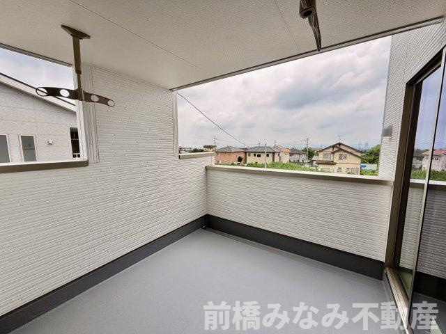 【新築】前橋市富士見町時沢第12　５号棟(全５棟)　リーブルガーデン　新築建売分譲のバルコニー|開放的で明るい空間を演出してくれるバルコニーです