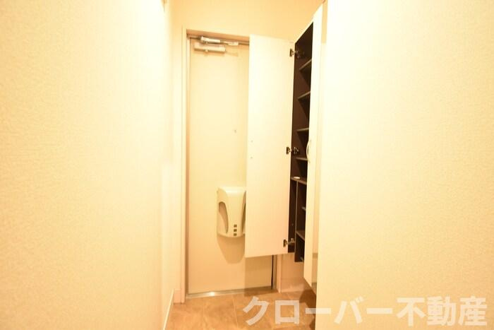 フェリースの玄関|玄関