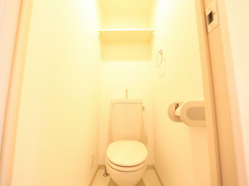 名古屋市中村区太閤通３丁目の賃貸マンションのトイレ