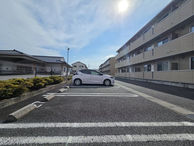 プロシードSの駐車場